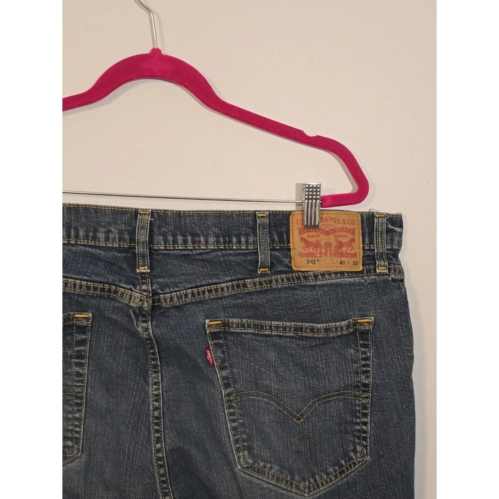 Levi's ‎ 541 Men's Blue Denim Jeans Tag Size 42x32 Measured 41x29.5